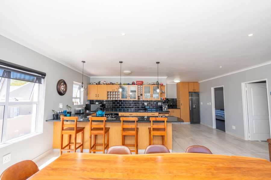 4 Bedroom Property for Sale in Myburgh Park Western Cape